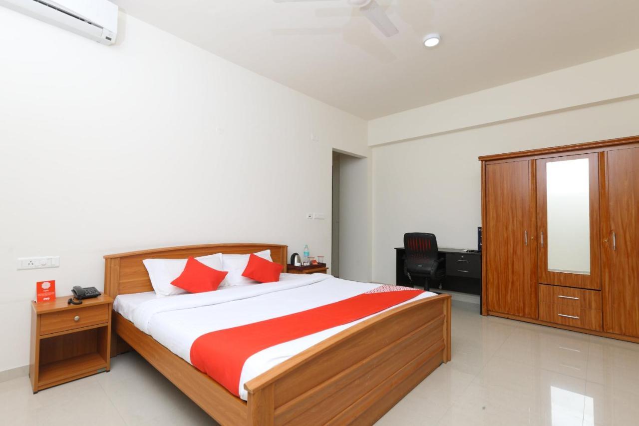 โอโย 6954 เดอะ ลอว์น โอราคาทัม Hotel Oragadam ภายนอก รูปภาพ
