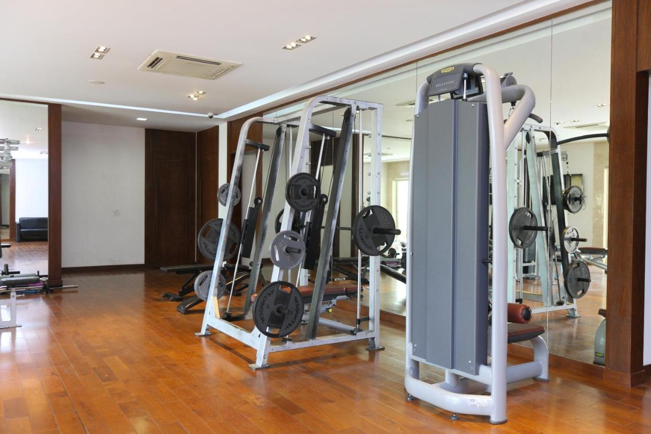 โอโย 6954 เดอะ ลอว์น โอราคาทัม Hotel Oragadam ภายนอก รูปภาพ